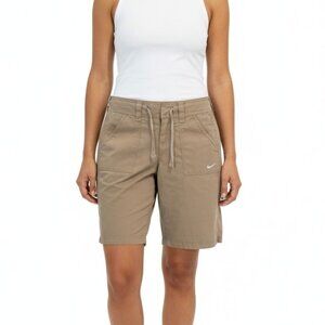 Vintage early 2000's Nike Golf Women's Bermuda Shorts, size small